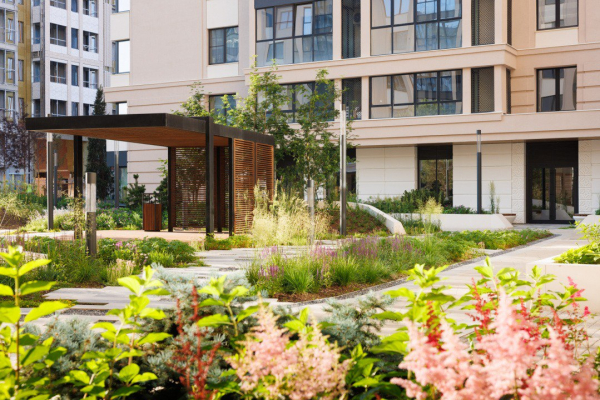URBAN GREEN